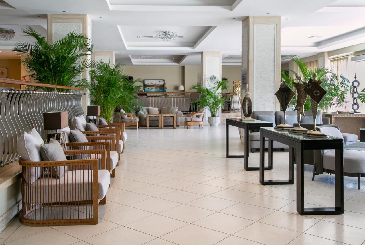 Atlantica Miramare Beach Limassol Ngoại thất bức ảnh