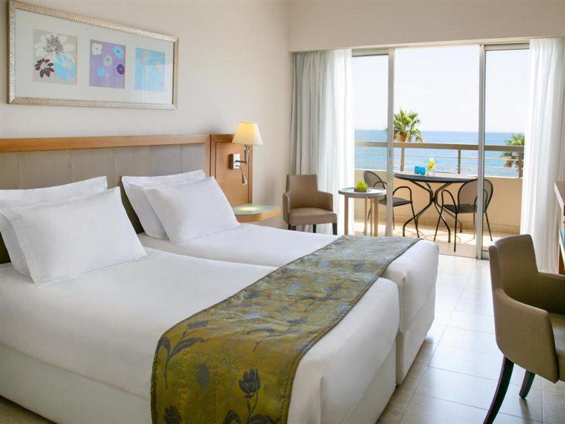 Atlantica Miramare Beach Hotel Limassol Ngoại thất bức ảnh