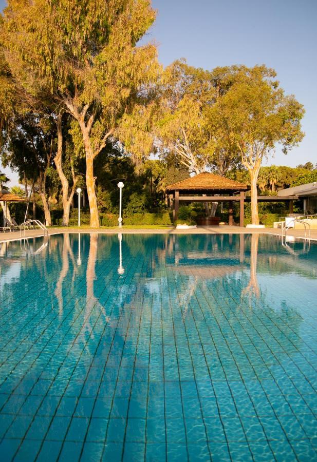 Atlantica Miramare Beach Limassol Ngoại thất bức ảnh