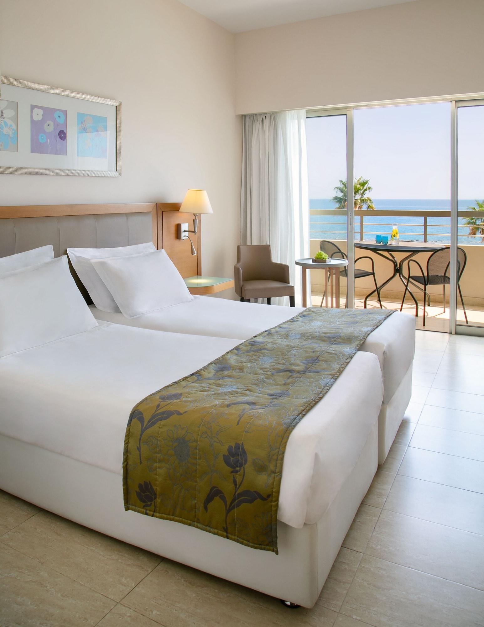 Atlantica Miramare Beach Hotel Limassol Ngoại thất bức ảnh