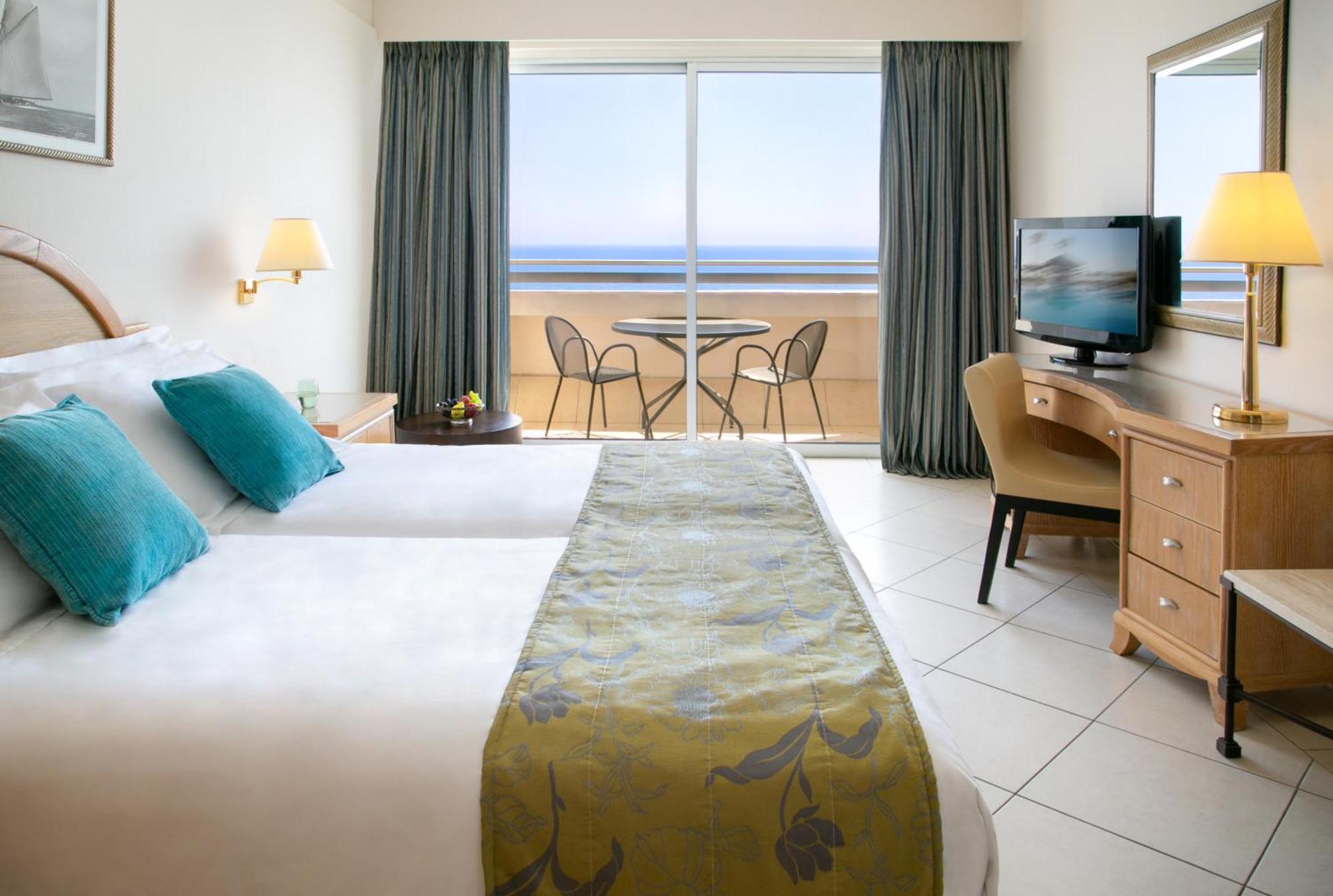 Atlantica Miramare Beach Hotel Limassol Ngoại thất bức ảnh