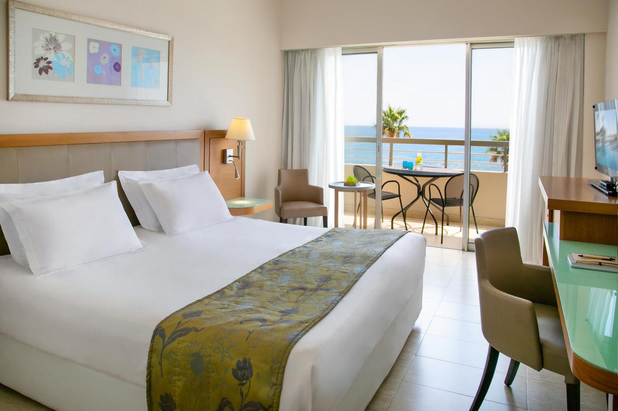 Atlantica Miramare Beach Hotel Limassol Ngoại thất bức ảnh